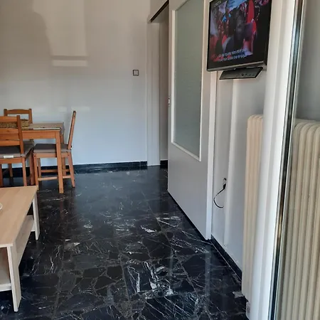 Chania - Nea Chora アパート